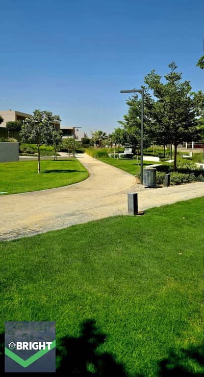 هتستلم فوراا بفيو مميز ع لاندسكيب وبأكثر موقع مميز في اكتوبر و الشيخ زايد في قلب مدينة الجيزة  فيلا 416م للبيع بسعر غير مسبوق و لفترة محدوده جدا الان