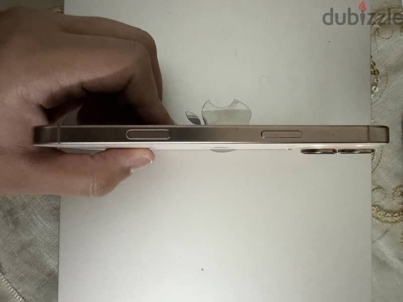 Apple - iPhone 16 Pro Max 1