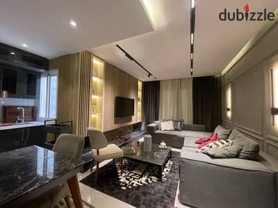 penthouse For sale in compound Mountain View Hyde park