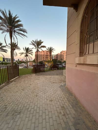 148 sqm Apartment for Sale in Al Rehab Phase 5 with 110 sqm Private Garden, 3 Bedrooms, 3 Bathrooms, Special Finishing Near Gate 19