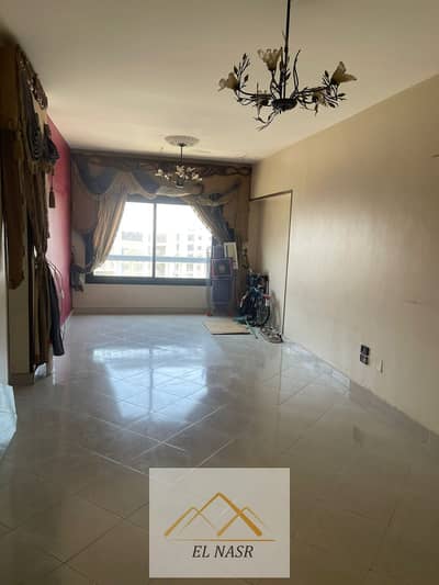 Apartment for rent in Nasr City, branching off Ahmed Al-Zomor Street and near Al-Khazan Mosque, Area Ten