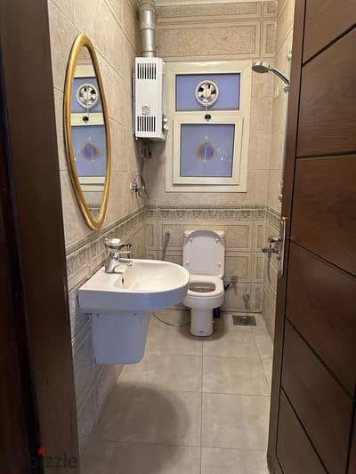 شقة 128م للبيع سوبر لوكس بسعر مغري كمبوند جوار الشيخ زايد compound jewar sheikh zayed