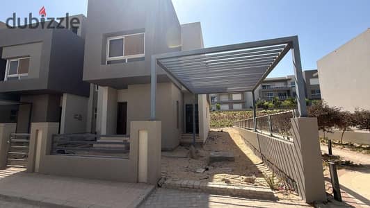 موقع مميز كورنر ناون هاوس 317 متر في ايتابا سيتي ايدجEtapa City Edge