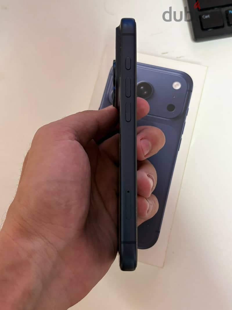 Apple - iPhone 17 Pro 1