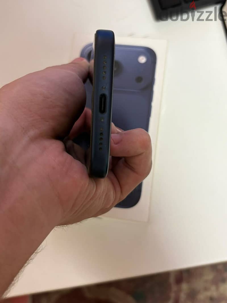Apple - iPhone 17 Pro 3