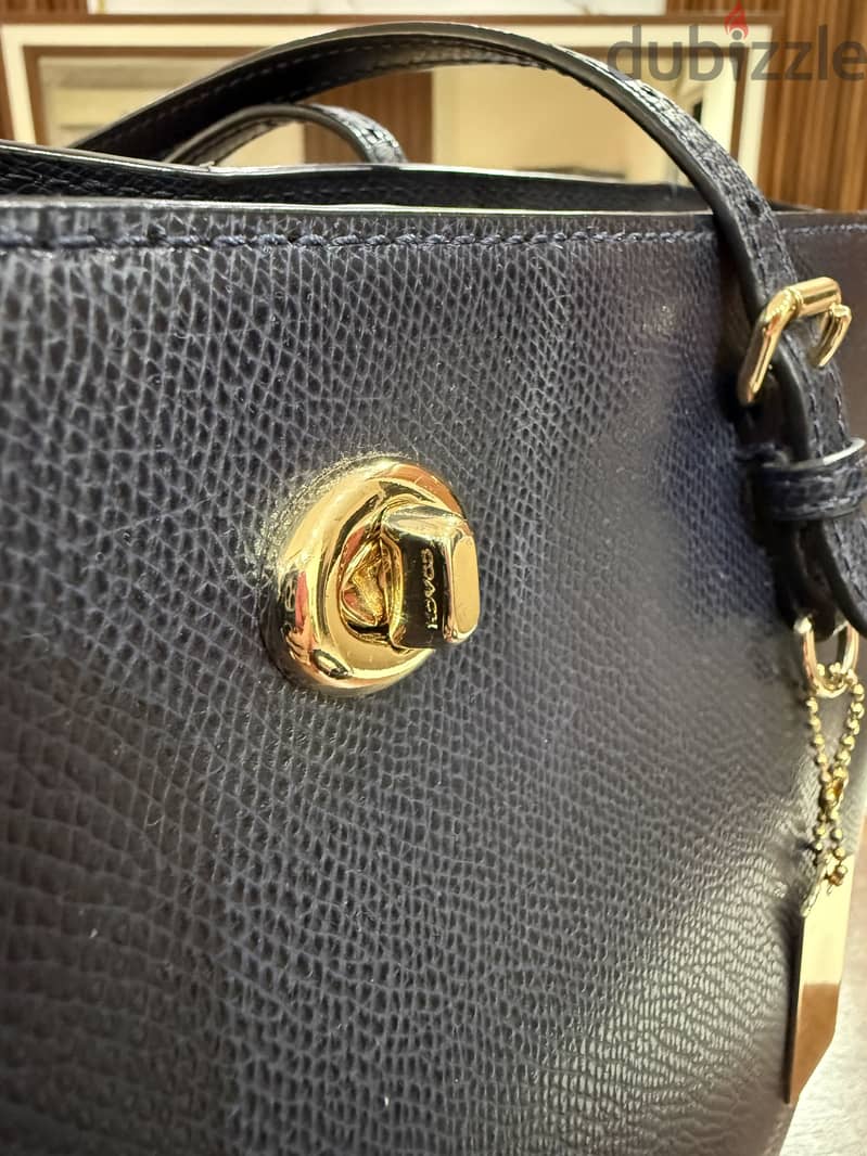 Coach Turnlock shoulder bag Navy blue 4