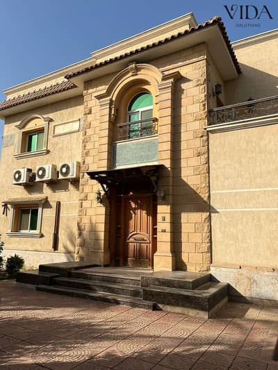 فيلا 440 متر للبيع كمبوند بيفرلي هيلز | الشيخ زايد| 4 غرفة استلام فوري متشطبة