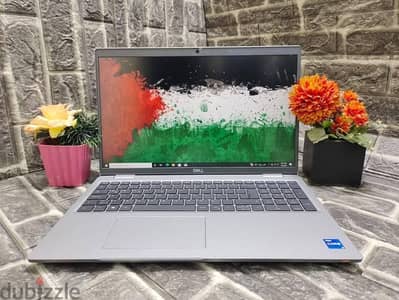 Dell LATITUDE 5520 لبيع