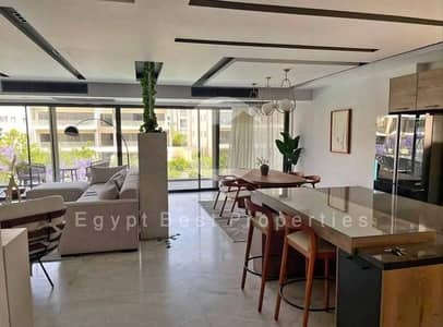 With lowest price and  10 year installments Apartment for Sale at 1st settelment new cairo near JW marriot & Facing Cairo international Airport