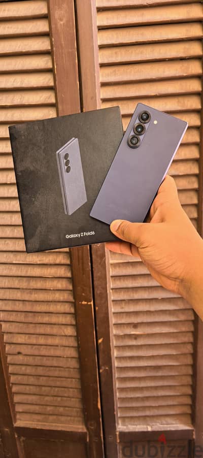 Samsung Z Fold 6 كسر زيرو بكل مشتملاته معفي ضريبه خدوش فالفريم
