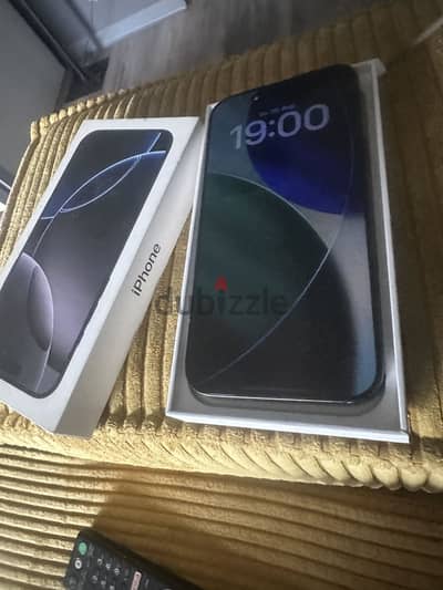 آبل - آيفون 16 برو ماكس. بسعر ايفون 14 برو ماكس.
