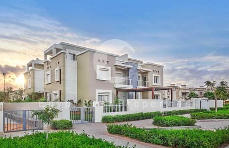 DELIVERY NOW VILLA FOR SALE WITH 10% DP ONLY GREENERY VIEW WITH LARGE GARDEN IN NEW CAIRO