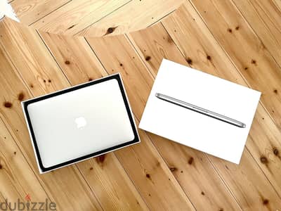 كالجديد Apple MacBook ProCore i5