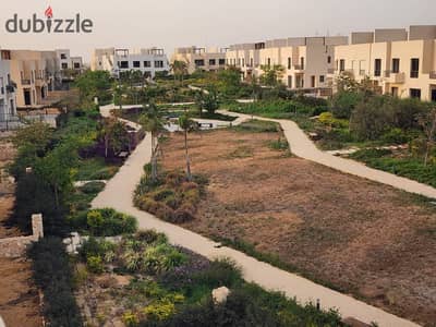 تاون هاوس للبيع فى كمبوند او ويست- أوراسكوم -  فيو مميز على اللاند سكيب كمبوند متكامل الخدمات
