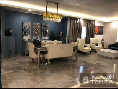 للبيع – شقة مميزة جدًا 375 متر Ultra Super Lux في الحي المتميز – 6 أكتوبر