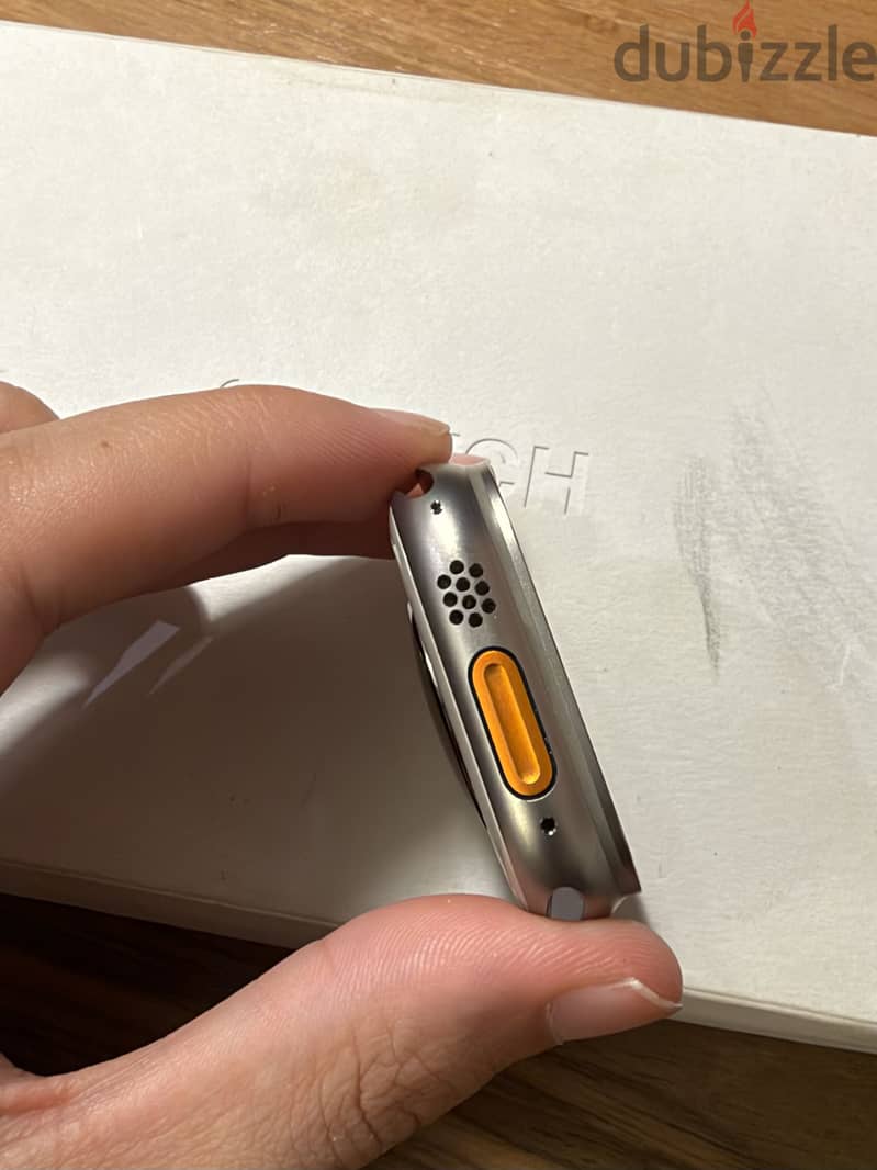 Apple watch ultra 1 like new 2