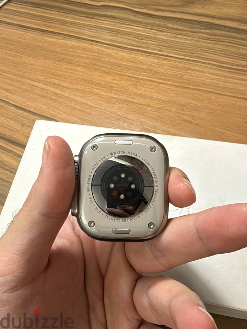 Apple watch ultra 1 like new 3