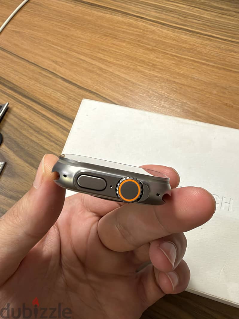 Apple watch ultra 1 like new 4