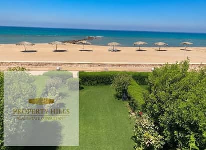 Urgent Sale: 400 sqm villa, ready for sale with immediate delivery, featuring a direct sea view, by La Vista.