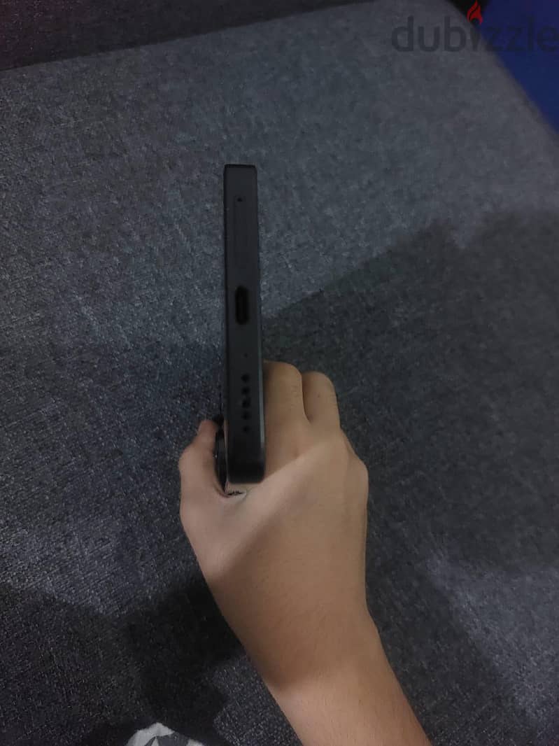 Redmi note 13 4g 6 ram 128 storage 4