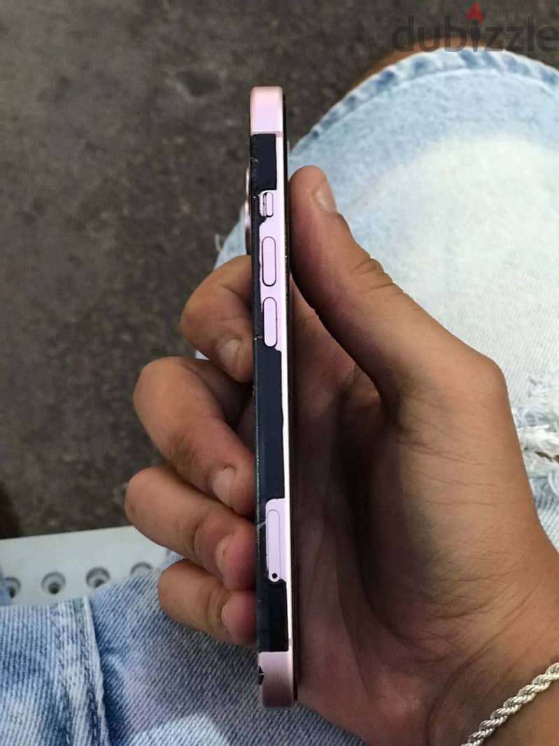 iPhone 15 2
