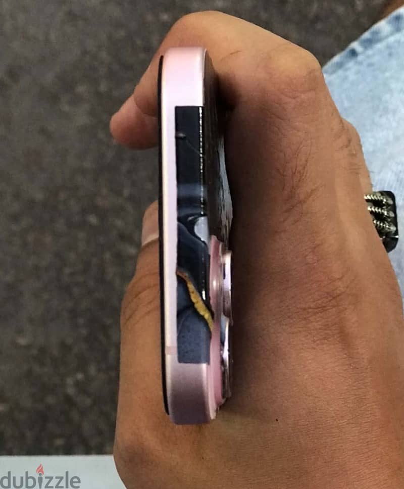 iPhone 15 3