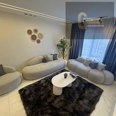 Furnished apartment for rent in Rehab City with modern hotel-style furnishings and a prime location near all services, the Eastern Market, and the club. Ideal for families and comfortable, upscale living, available for both short and long-term stays.