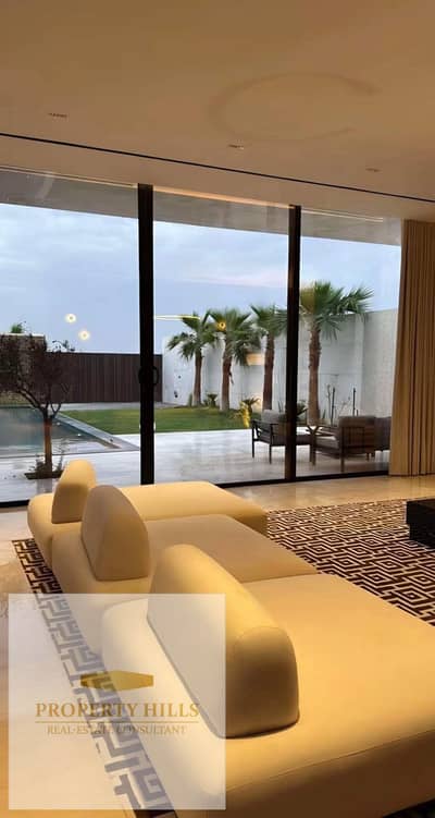 Villa for sale with old price in 5 settlement with private garden