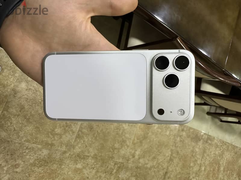 Apple - iPhone 17 Pro Max 2