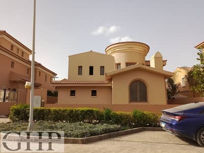 ⁠Maintenance paid Unique standalone villa For sale Hyde park