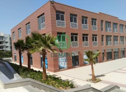 Building 224 sqm semi finished for rent in The Courtyard Mall on Al-Shabab Street