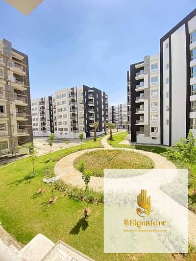 Unfurnished apartment for rent—super-lux finish, never lived in—located in Al Maqsad Compound (R3), New Administrative Capital; features an open view