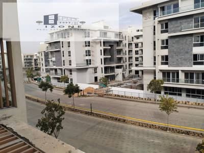 ايجار شقة تشطيب كامل في ماونتن فيو آي سيتي Mountain View iCity Club Park القاهرة الجديدة New Cairo 165م 3 غرف 3 حمامات