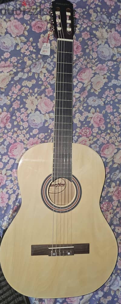 جيتار StarFire classic guitar استعمال 10 ايام فقط