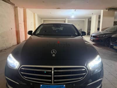 Mercedes-Benz E200 2022