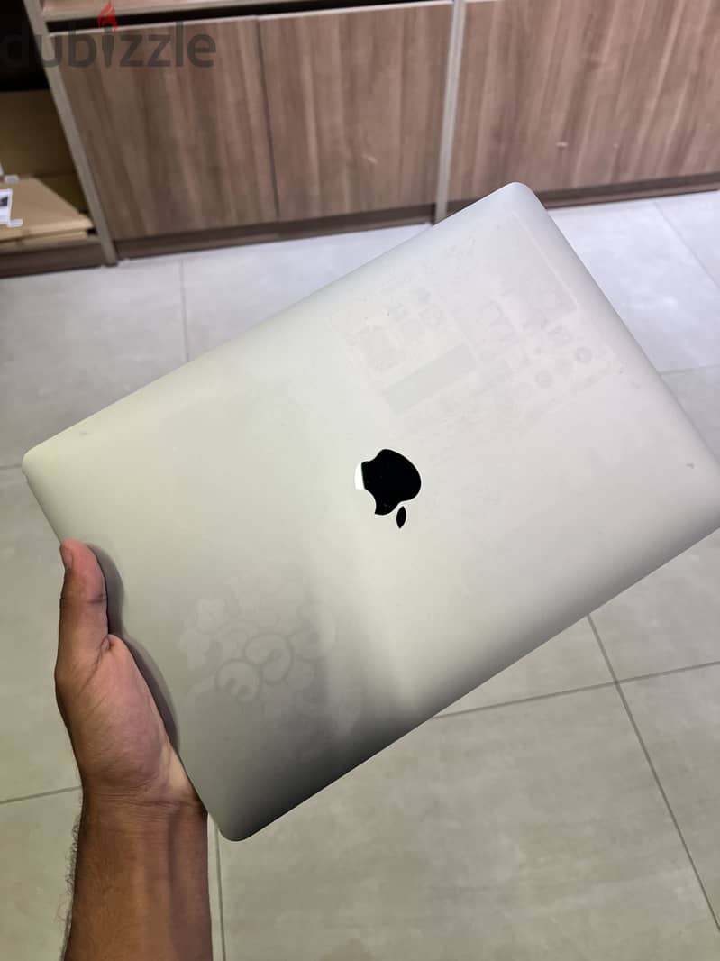 Apple-MacBook Pro 2020-core i5-16 Ram 2