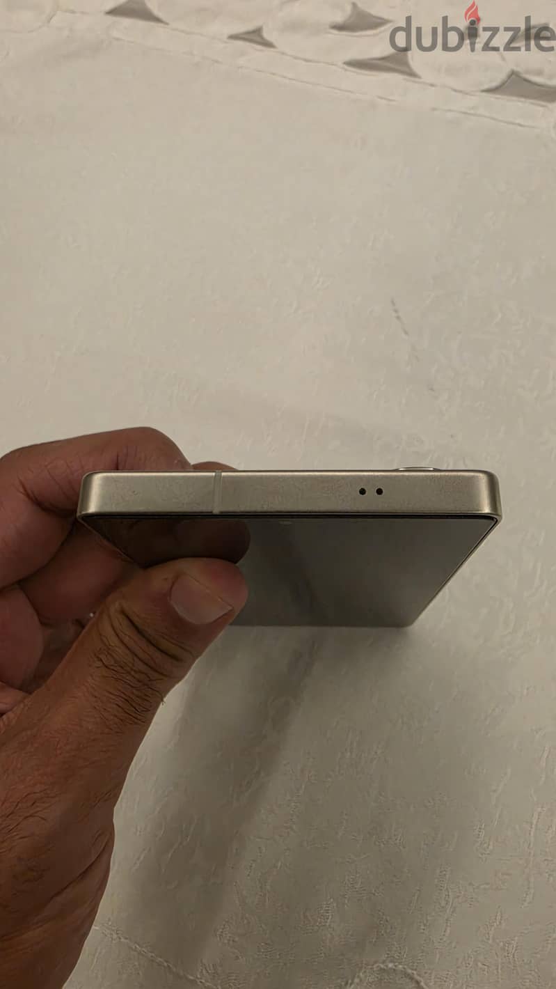 Samsung S25 Ultra 4