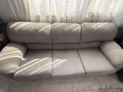 طقم كنبه ٣ + كنبه ٢