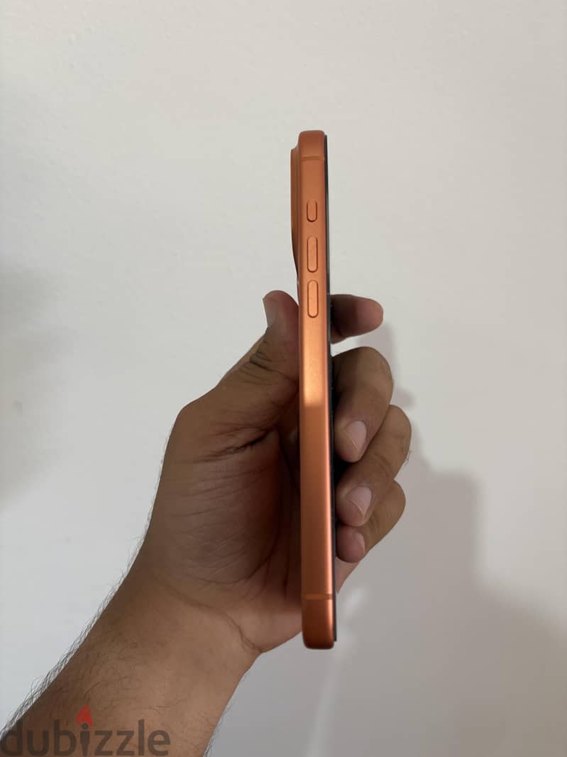 Apple - iPhone 17 Pro Max 4
