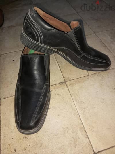 جزمه clarks  سوداء