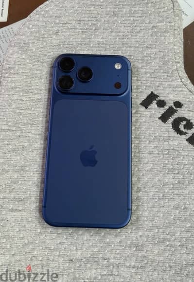 Apple - iPhone 17 Pro Max