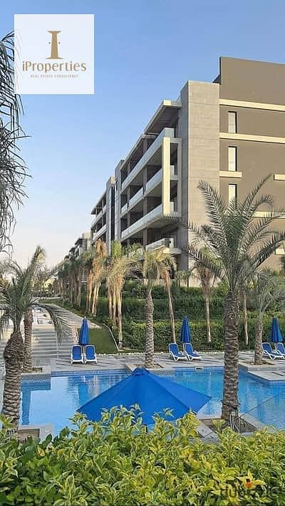 بسعر مميز شقه ارضي بجاردن فيو بحيرات للبيع بكمبوند الباتيو اورو لافيستا جاهزه للاستلام