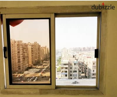 Single room on Dhakir Hussein Street directly in the 10th district