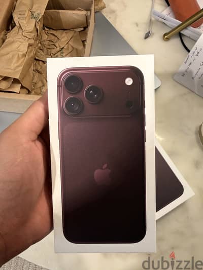 Apple - iPhone 18 Pro Max 256 giga burgundy TRA ( Middle East version)