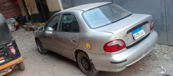 هيونداي أكسنت 2001
