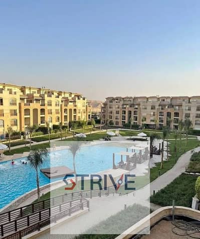 With a discount 25% on cash penthouse for sale ready to move , double view, in Stone residence, Fifth Settlement New Cairo