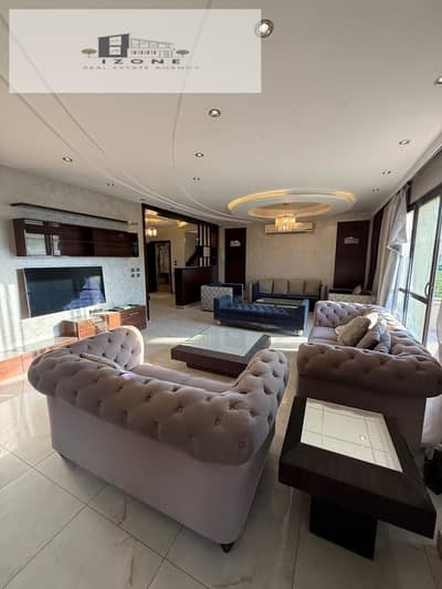ايجار تريبلكس مفروش في سوديك إيستاون Sodic Eastown القاهرة الجديدة New Cairo 260م 4 غرف 5 حمامات روف كبير وتراس