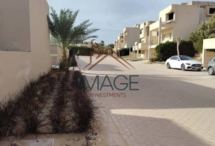 Ground Senior Chalet For Sale in Prime Location