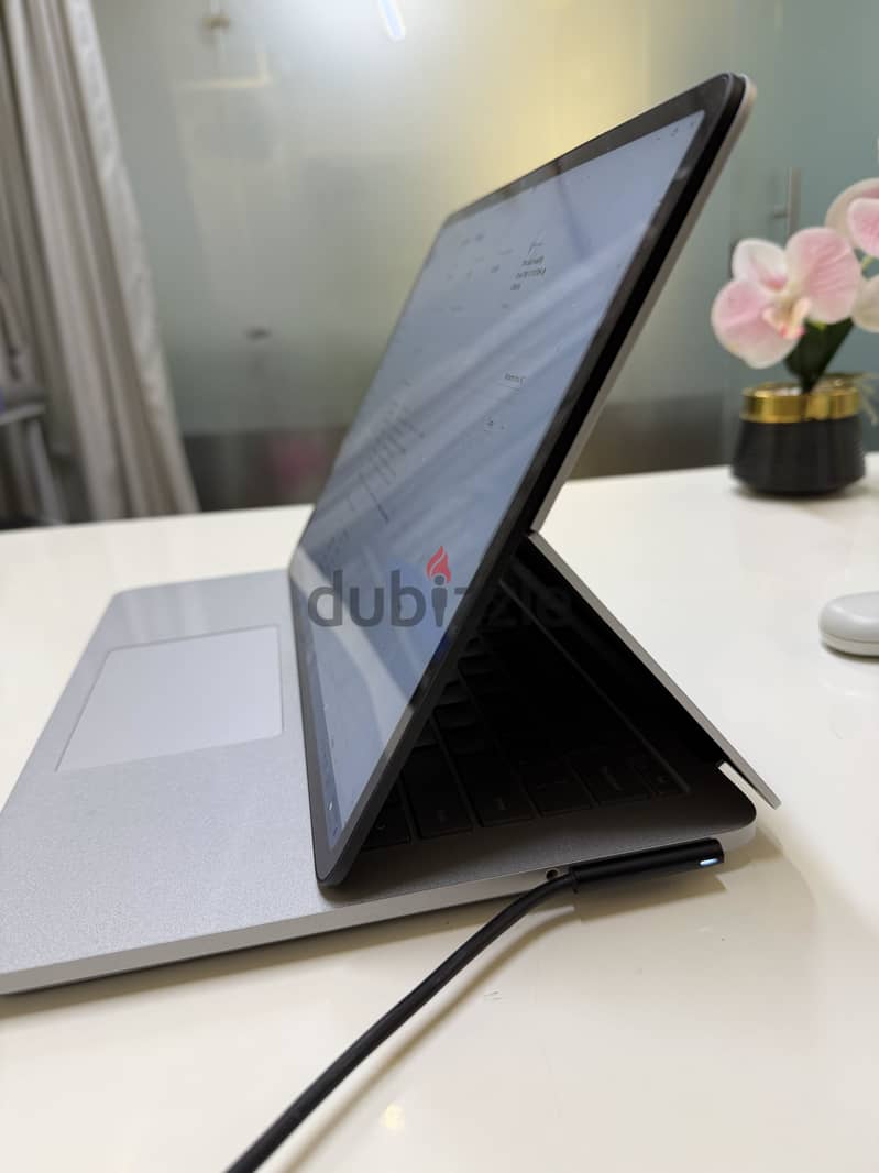 Microsoft surface studio 4