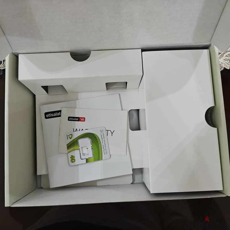 E& 4G Router (ZTE Brand) 4